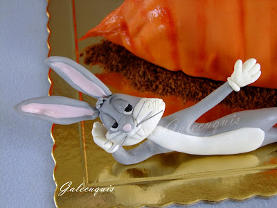 Bugs Bunny modelado en fondant