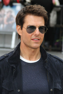 tom cruise, hot tom cruise, tom cruise hot, tom cruise beautiful, tom cruise body, tom cruise wife, tom cruise and suri, tom cruise with his hot wife, tom cruise make up, tom cruise long hairs, tom cruise hair styles, tom cruise in london, 