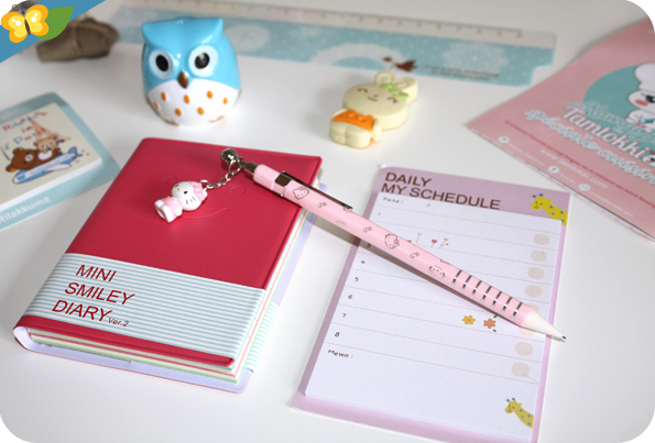 Kawaii Box Tamtokki spéciale rentrée - critérium Hello Kitty - carnet smiley - bloc note emploi du temps