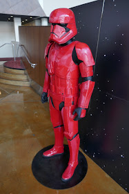 Red Sith Trooper armour Star Wars Rise of Skywalker