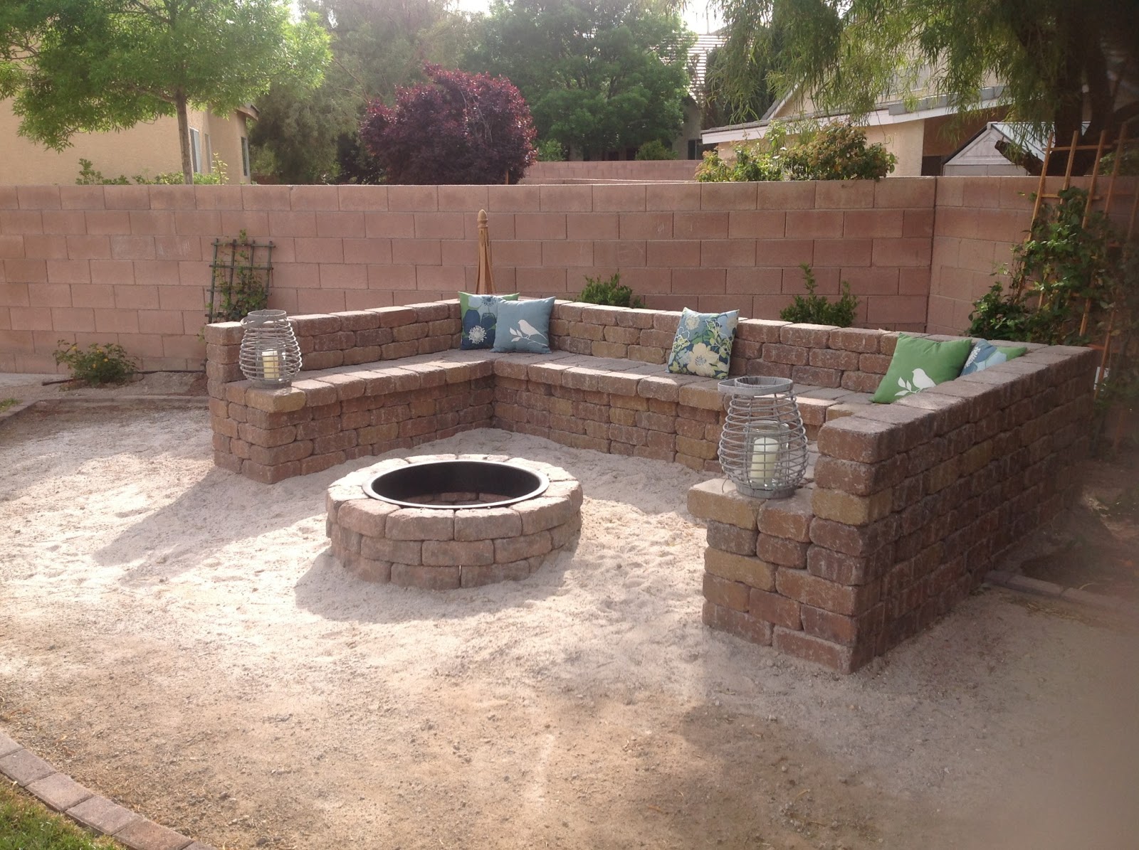 Cool Outdoor Fire Pit Stone Designs
