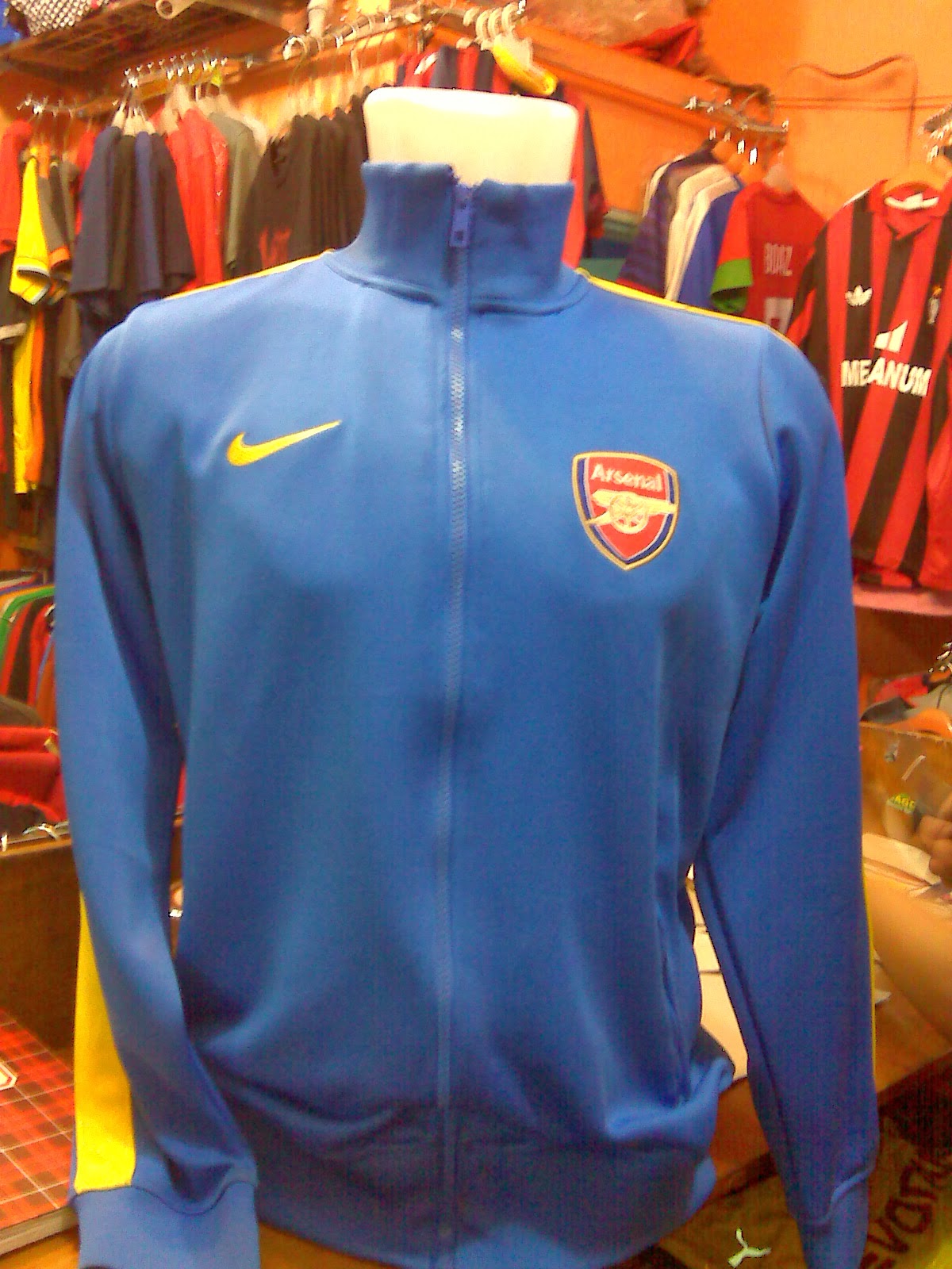  jaket  bola  arsenal away 2013 2014 anak  muda bergaya