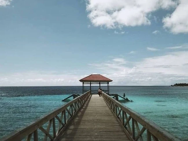 Potret Keindahan Pantai Jikumerasa di Pulau Buru Maluku Indonesia