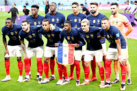 SELECCIÓN DE FRANCIA. Temporada 2022-23. Aurélien Tchouaméni, Ibrahima Konaté, Raphaël Varane, Olivier Giroud, Hugo Lloris. Youssouf Fofana, Theo Hernández, Jules Koundé, Ousmane Dembeéé, Antoine Griezmann, Kylian Mbappé. SELECCIÓN DE FRANCIA 2 SELECCIÓN DE MARRUECOS 0 Miércoles 14/12/2022, 20:00 horas. XXII Copa Mundial de fútbol de la FIFA Catar 2022, semifinal. Lusail, Municipalidad de Al Khor, Catar, estadio Al Bayt: 68.294 espectadores. GOLES: ⚽1-0: 5’, Theo Hernández. ⚽2-0: 79’, Randal Kolo Muani.