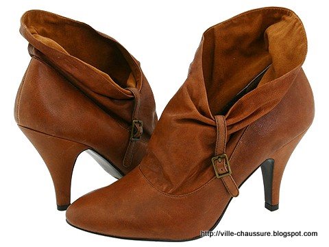 Ville chaussure:chaussure-569393