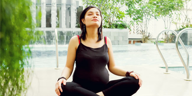 Olahraga Senam Yoga untuk Ibu Hamil