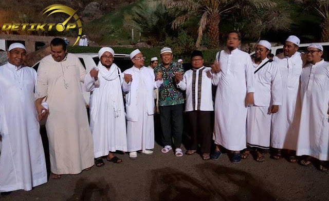 Membela Habib Rizieq Sama Saja Dengan Mencorengkan Wajah Kaum Muslim Menjadi Buruk