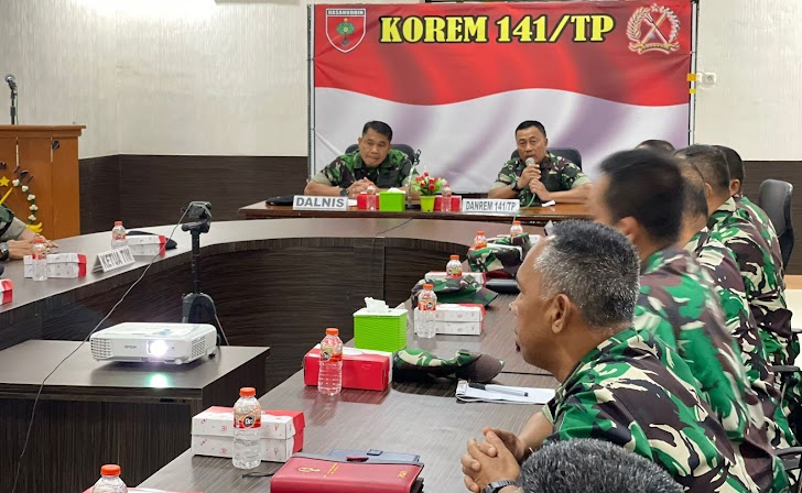 Itjen TNI Pantau Realisasi Program Kerja TNI di Korem 141/Tp