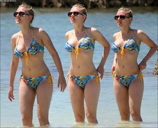 Scarlett Johansson in Bikini Wallpapers