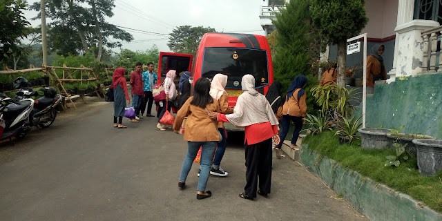 @SEWA ELF SURABAYA BREBES