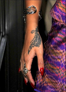 tatuagens celebridades rihanna foto 3