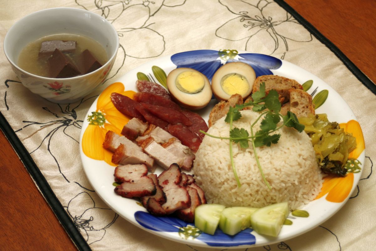 Dapur Komplit: Nasi Campur Babi.