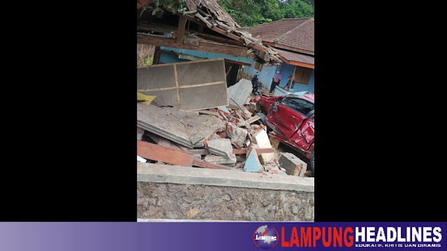 Sempat Saling Kejar, Tiga Mobil & Satu Motor Terlibat Kecelakaan di Jalan Ganjaran