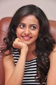 rakul preet new glam pics-thumbnail-51