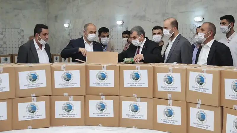 Büyükşehir’den Bozova’ya gıda kolisi
