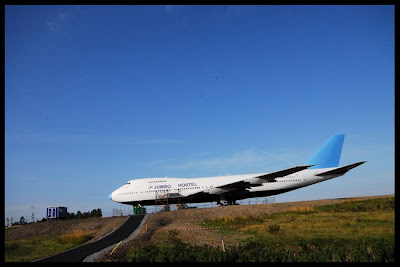 The Jumbo Jet Hostel Seen On lolpicturegallery.blogspot.com Or www.CoolPictureGallery.com