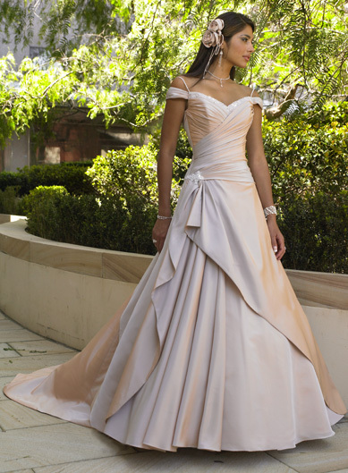 Dolce and Gabbana's lace wedding dress