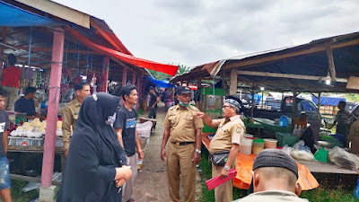 Camat Salo Amir Ludfi Kunjungi Pasar Desa Siabu, Guna Memantau Penerapan Prokes Dan Fasilitas Pasar