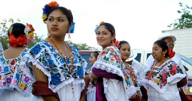Baju Tradisional Mexico  Macam - macam Baju Tradisional 