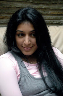 Padma Priya Hot Photos