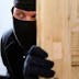 مديرية  قسم شرطة قلعه سكر تسترد اموال مسروقة خلال وقت قياسي من سارق لمنزل احد المواطنين في المدينه 