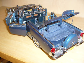 coches en miniatura a escala Lincoln X100 1961