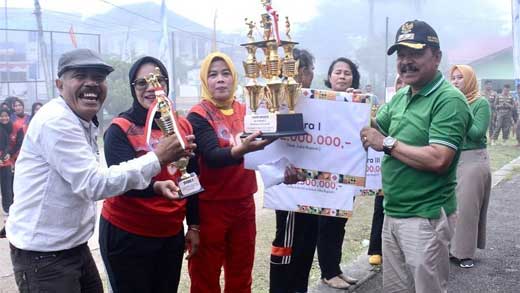 Tim PPT Juarai Perwosi Cup I Padang Panjang