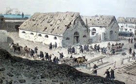 Французские солдаты на работах по расчистке и уборке территории крепости