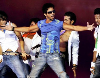 IPL 2010 Closing Ceremony Wallpapers: Bipasha, Shahid, AR Rahman IPL 3 Photos