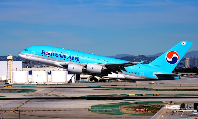 korean air airbus a380 takeoff