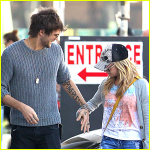 Ashley Tisdale Boyfriend