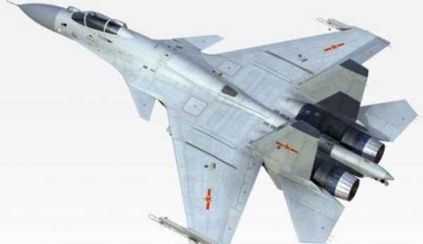 Pesawat Tempur Kapal Induk Liaoning Shenyang J-15