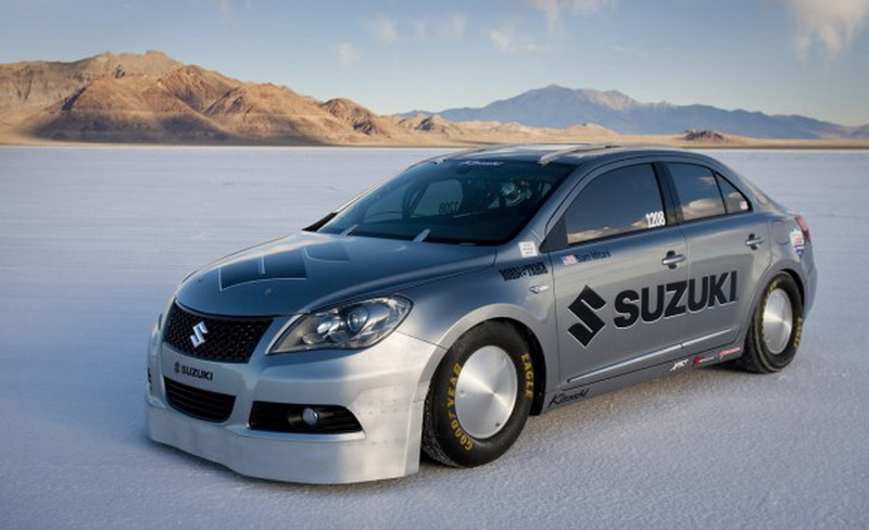 Suzuki Kizashi topples 200 mph at Bonneville for new Land Speed Record