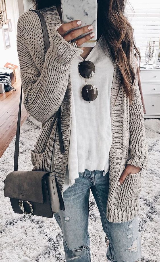 Cute Outfit With A Cardigan You Need To Try