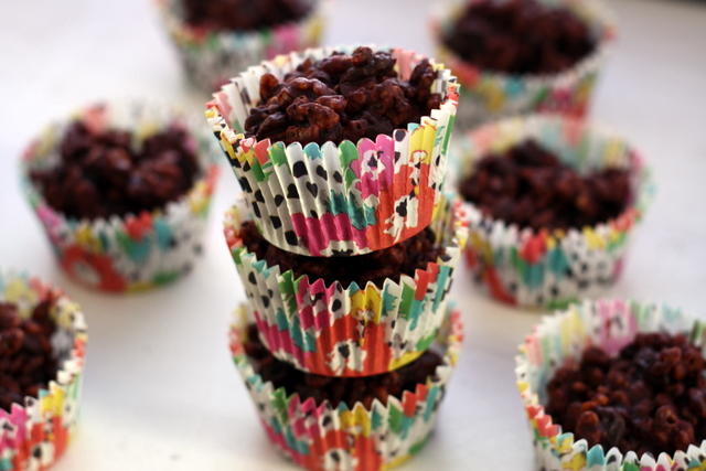 Chocolate rice krispie cakes