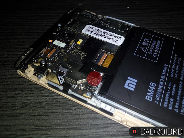 Begini cara mudah mengganti baterai tanam Xiaomi (replacement battery)