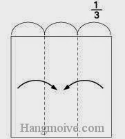 Bước 6: Để gấp thân cây ta cũng chuẩn bị một tờ giấy vuông. Gấp hai cạnh hai bên tờ giấy vào trong