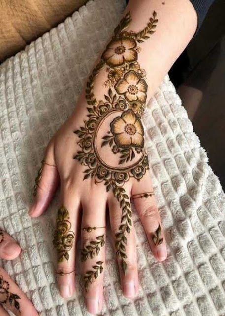 simple mehndi designs for front hands