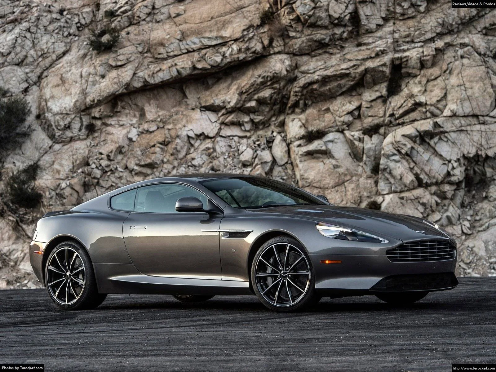 Hình ảnh xe ô tô Aston Martin DB9 GT 2016 & nội ngoại thất