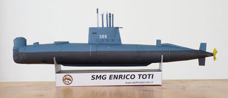 Toti Submarine Papercraft