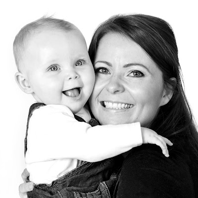 smiling mother and baby, dark hair, 1 year old, portrait, photographers