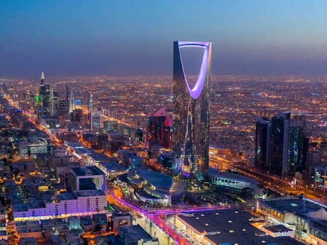  सऊदी अरब ने शुक्रवार को कहा कि वह पहली बार ऑनलाइन पर्यटक वीजा देने जा रहा है