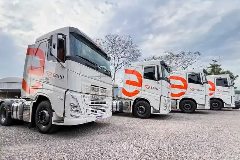 Nova frota de caminhões Volvo FH da Edini Transportes