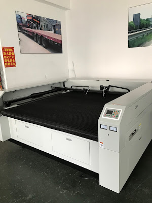 laser cutting machine for fabric