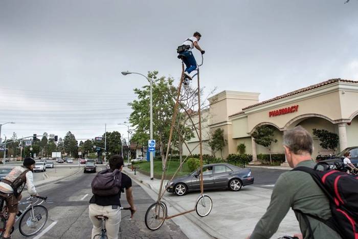 The world's tallest Bicycle, and this one was the designer Richie Trimble. In the stories have already been attempts to build the longest or the most eco-friendly bike, but until now no one and had no idea. The unique 4.5-meter-long bike was designed specifically for the annual event CicLAvia VI, which constantly collects in Los Angeles, a lot of people, especially cycling enthusiasts.