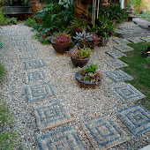 Building a Pebble Mosaic Stepping Stone