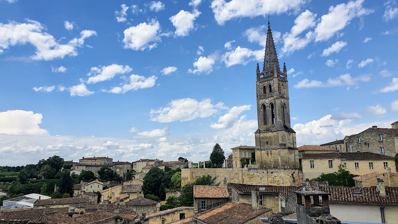 聖埃米利翁 Saint Emilion，一座被葡萄園環繞的小鎮