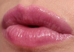 GoliathGrapeChubbyPlumpShineClinique18