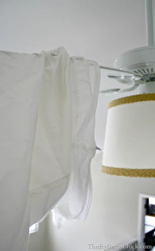 easy way to clean ceiling fan
