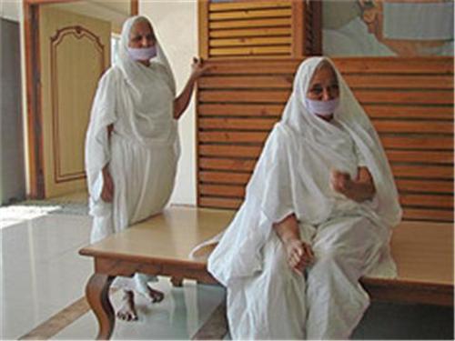 Giáo phái khỏa thân ở Ấn Độ